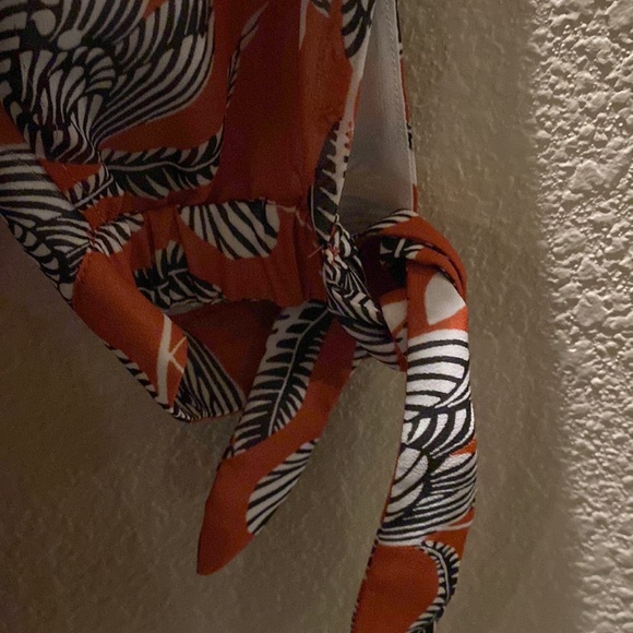 Ann Taylor top size small/medium - Picture 3 of 4